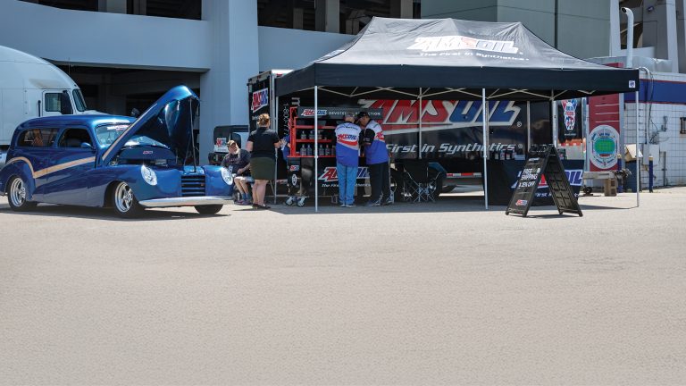 Boost Your Dealership at AMSOIL-Sponsored Events