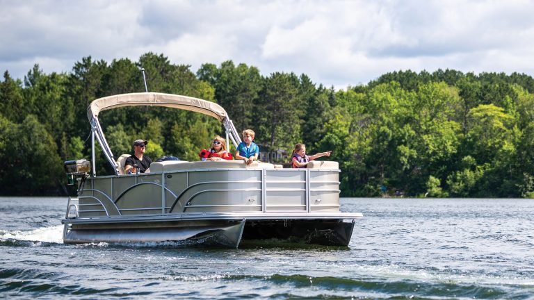Common Four-Stroke Marine Engine Issues
